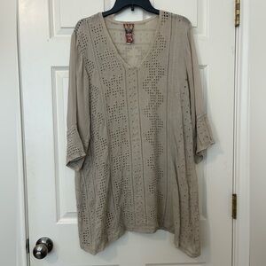 Johnny Was taupe/tan eyelet tunic sz XL